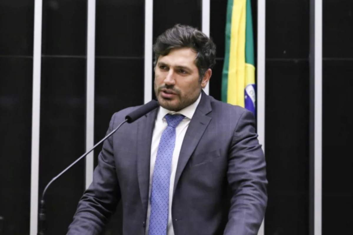 Luciano Vieira defende candidatura de Aécio Neves à Presidência