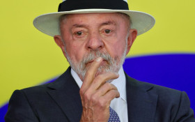 Ap&oacute;s retirada de tumor, Lula inicia radioterapia preventiva