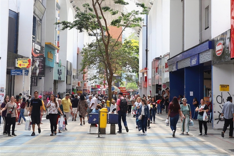 Santo Andr&eacute; cresce em consumo