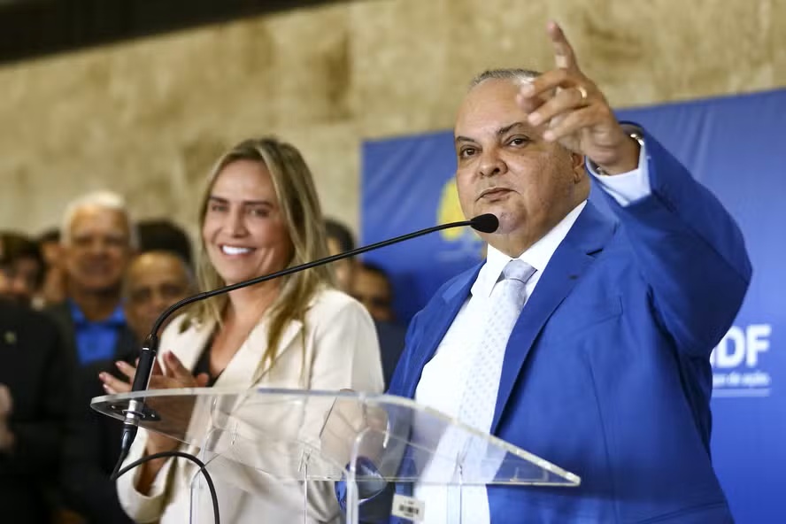 Ao romper, Ibaneis fez um favor a Celina Le&atilde;o