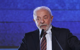 Lula chega &agrave; Fran&ccedil;a para participar da c&uacute;pula do G7