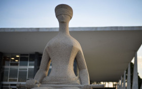 Fim de aposentadoria compuls&oacute;ria para ju&iacute;zes