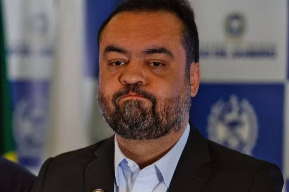Alvo da PF, Cl&aacute;udio Castro desiste do Senado para "cuidar da defesa"
