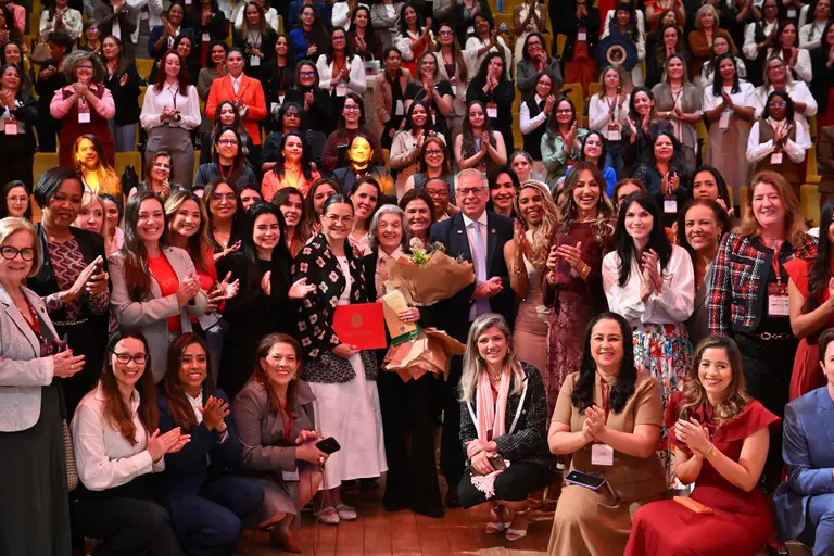 BRASILIANAS | OAB/DF abre confer&ecirc;ncia de mulheres