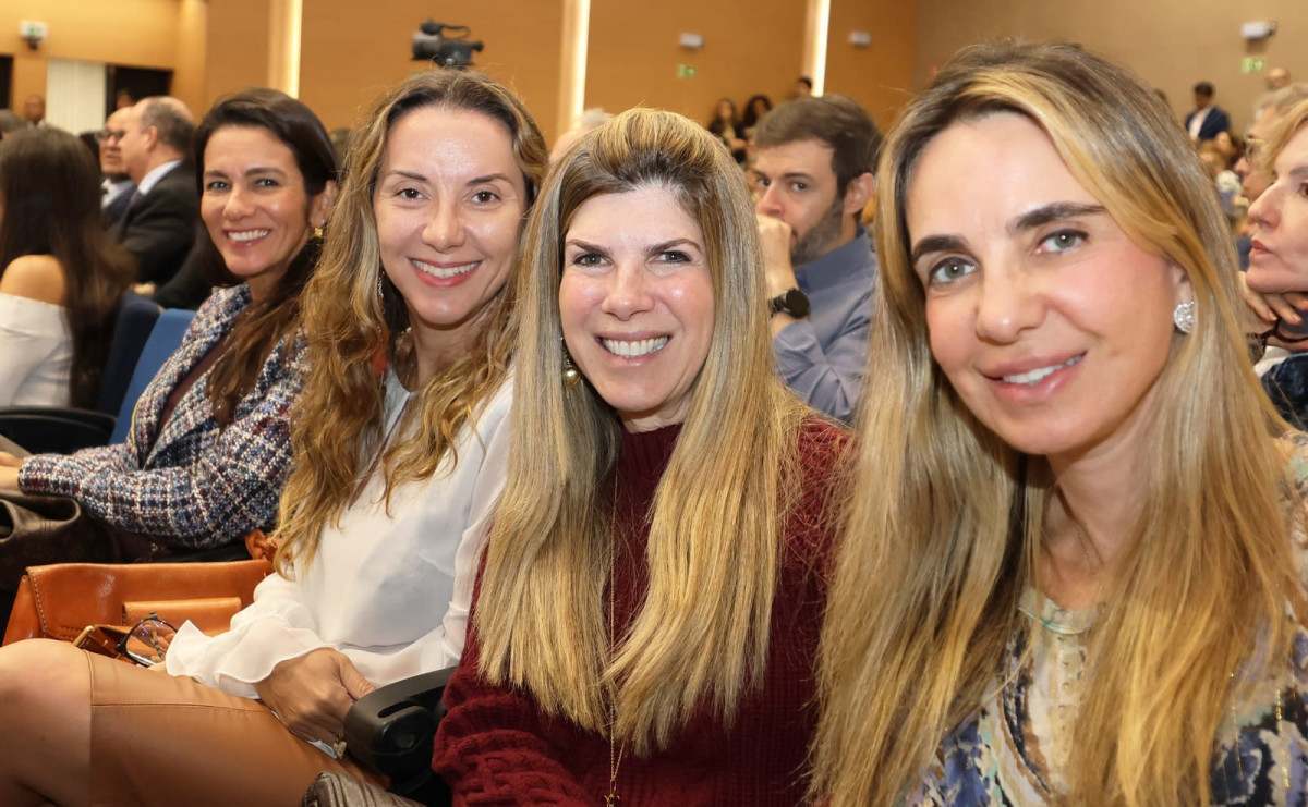 As juízas Helena Dias Torres da Silva, Mirela Erbisti,  Beatriz  Prestes e Maria Aparecida da Costa Bastos
