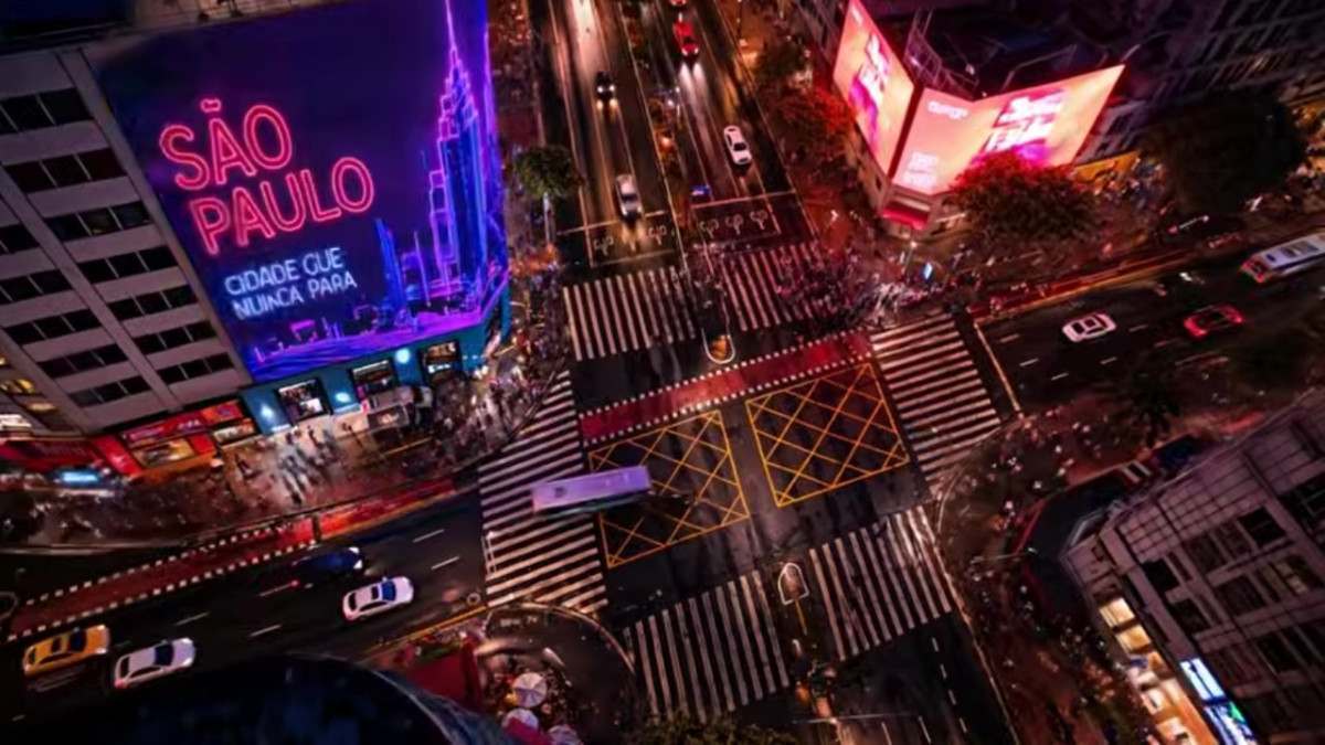 Justi&ccedil;a mant&eacute;m suspens&atilde;o &agrave; Times Square no centro