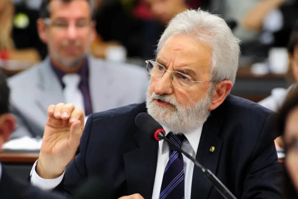 Para Ivan Valente, implementação da escala 4x3 é "impossível"