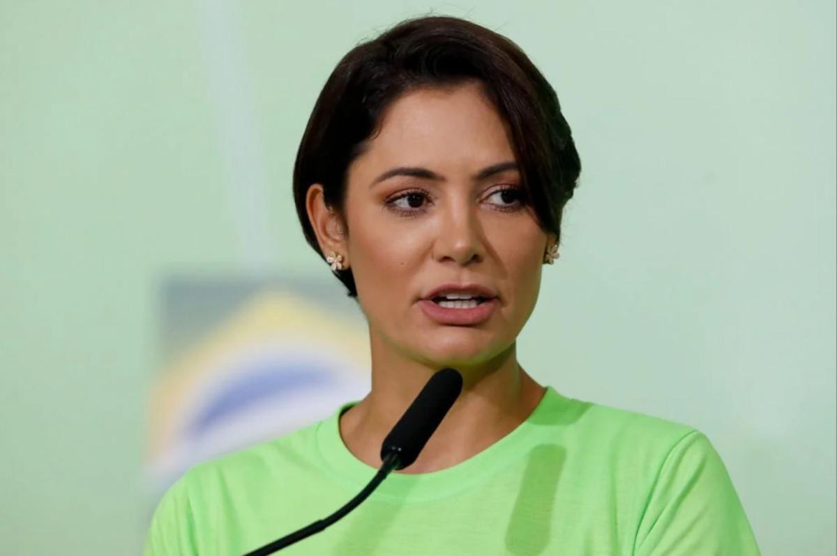 Bia Kicis anuncia Michelle Bolsonaro como candidata ao Senado