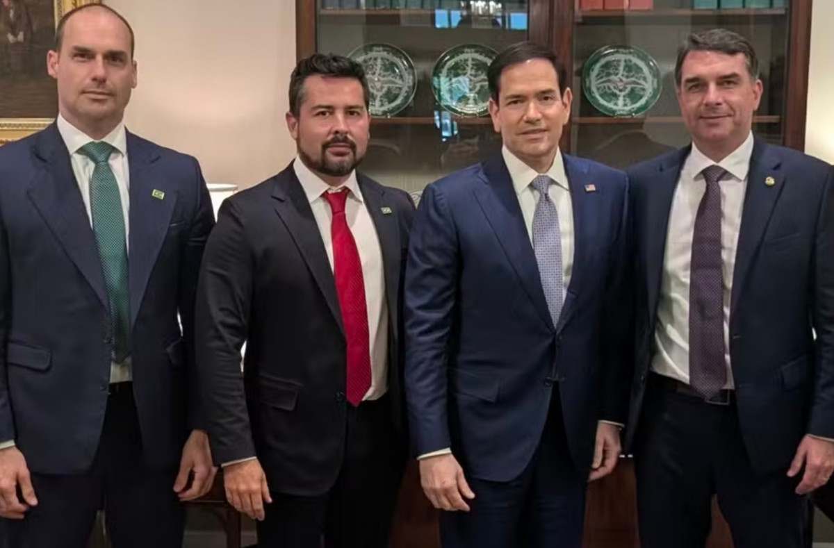 Eduardo Bolsonaro e Paulo Figueiredo acompanharam Flávio em reunião com Marc Rubio
