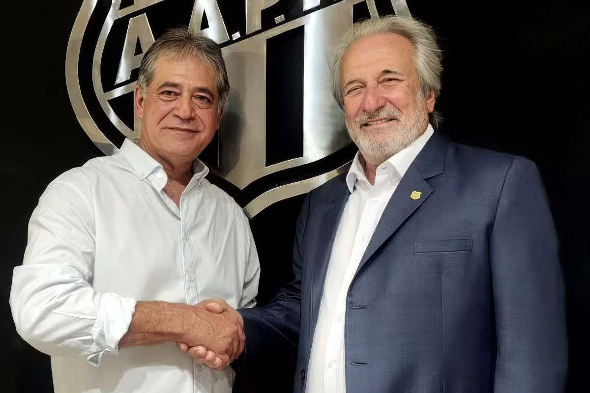 Justi&ccedil;a nega liminar para afastar presidente da Ponte Preta