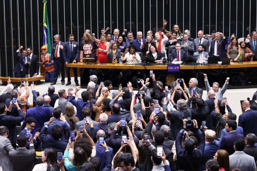 Fim do 6 x 1: a marca de Lula 3