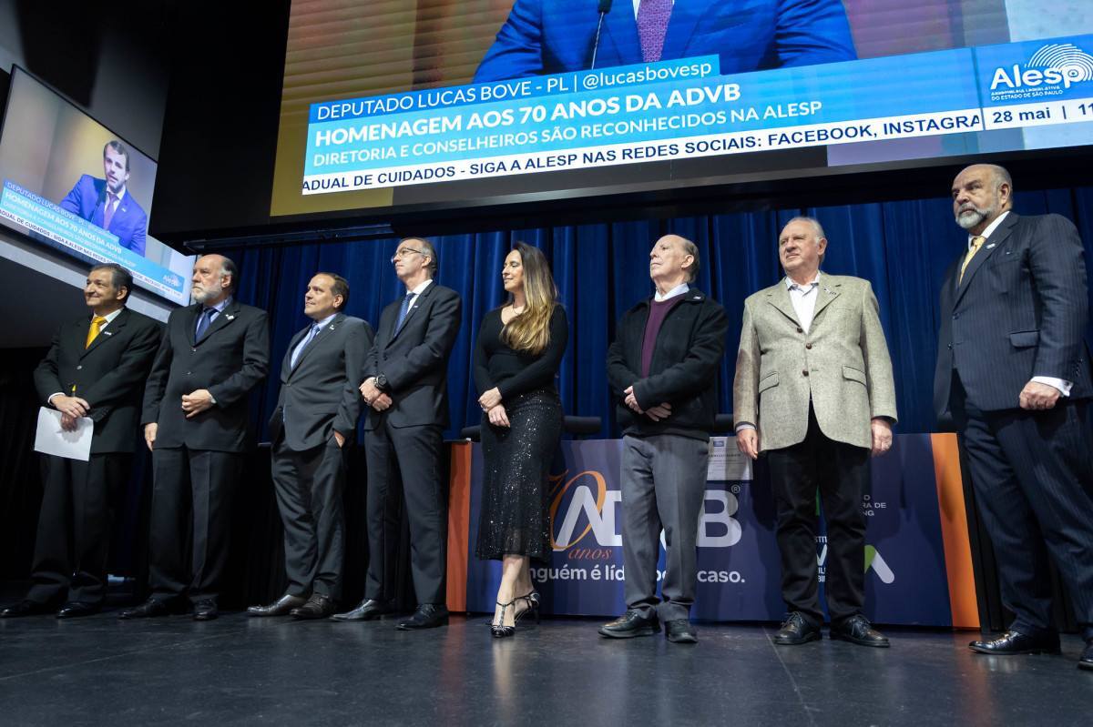 Alesp homenageia ADVB pelos 70 anos de atua&ccedil;&atilde;o nacional