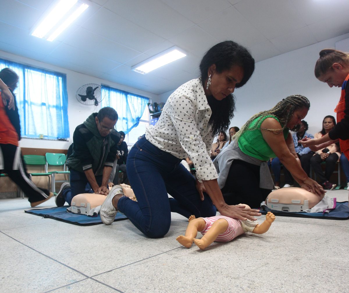 Primeiros‑socorros nas escolas de Nova Igua&ccedil;u