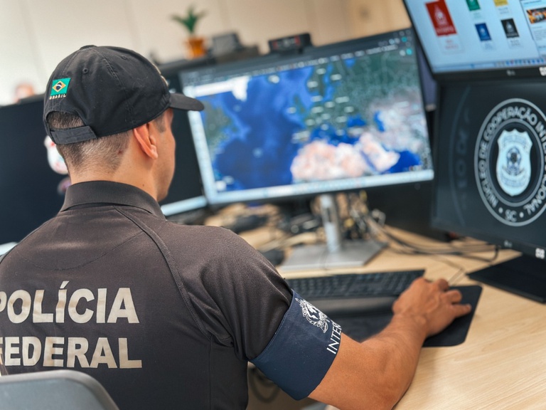 PF cumpre 10 pris&otilde;es e bloqueia R$ 631,8 milh&otilde;es em opera&ccedil;&atilde;o contra o tr&aacute;fico internacional