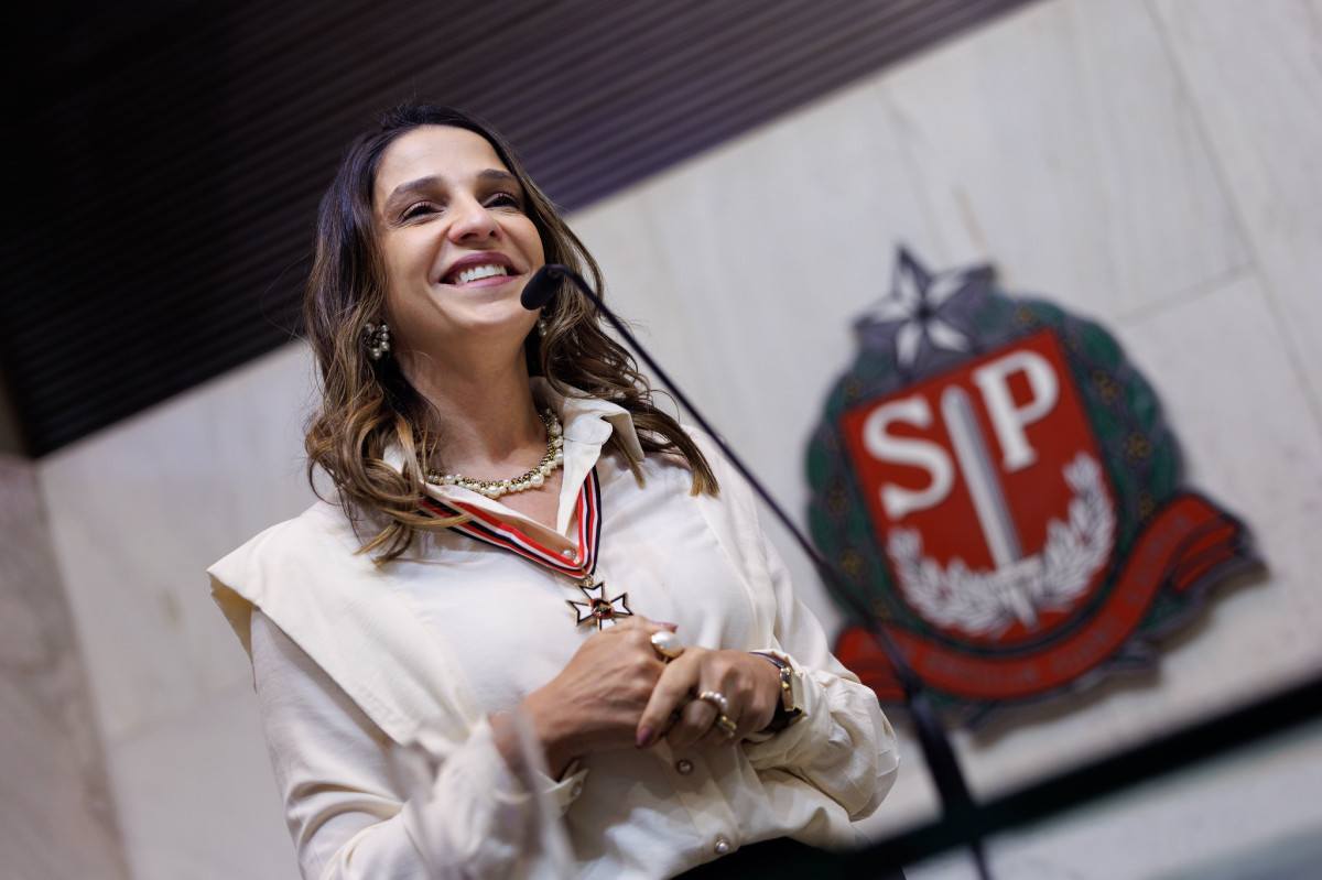 Alesp concede Colar de Honra &agrave; vereadora Ana Carolina
