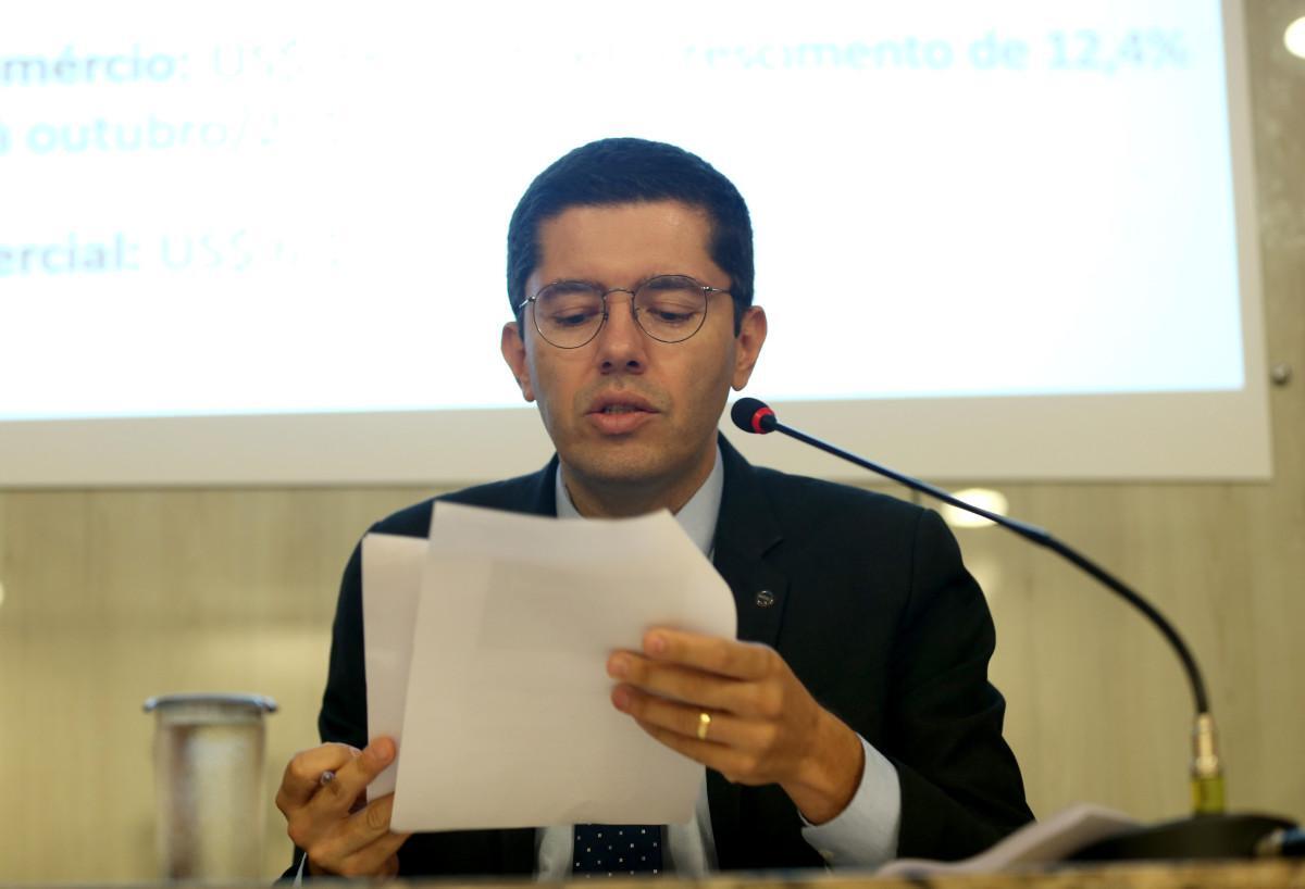 Exporta&ccedil;&otilde;es para Estados Unidos caem 14% em maio