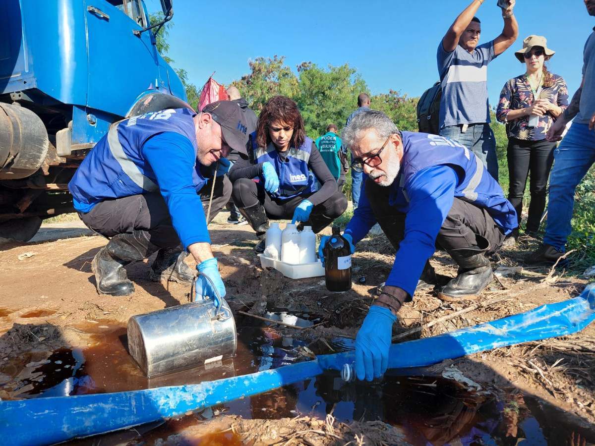 Alerj fiscaliza vazamento de chorume em Gramacho