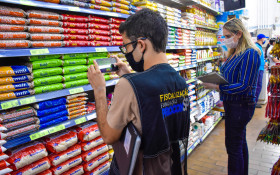 Procon‑SP encontra irregularidades em mais de 80% dos mercados fiscalizados