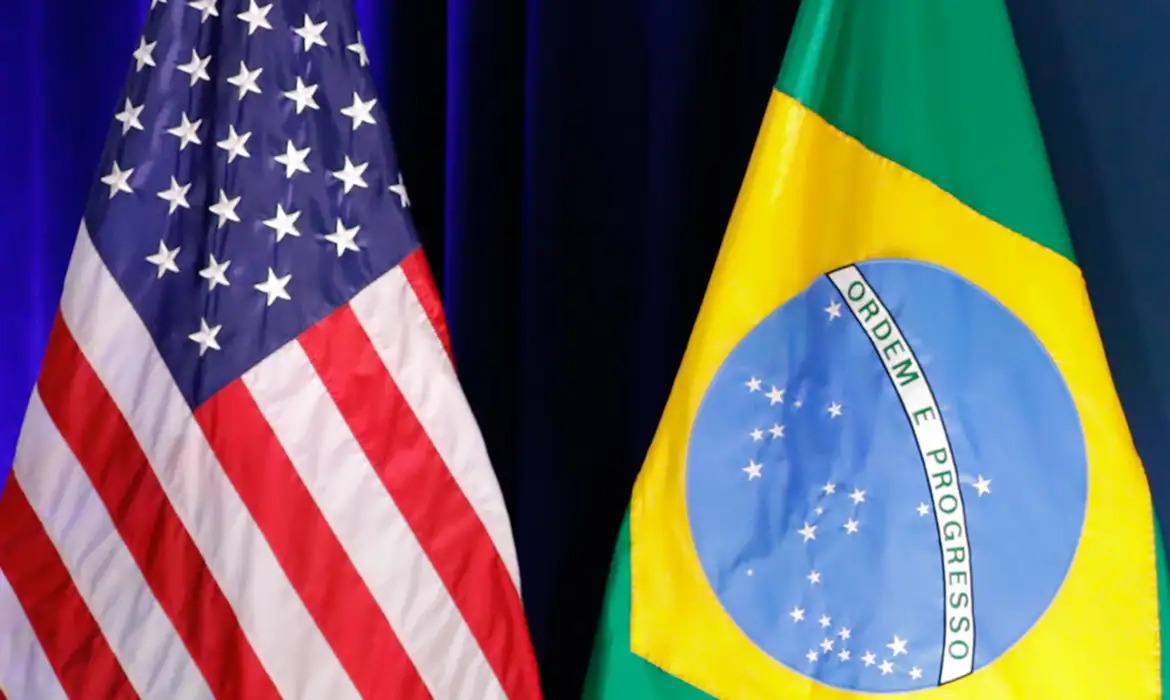 Brasil busca acordo para evitar tarifa extra dos EUA sobre produtos