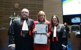Coluna Magnavita | Presidente da OAB‑RJ recebe Medalha do M&eacute;rito Judici&aacute;rio do TRF2