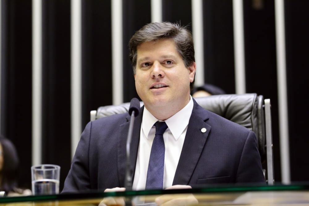 BRASILIANAS | Avocar decis&otilde;es n&atilde;o &eacute; intervir, diz MDB