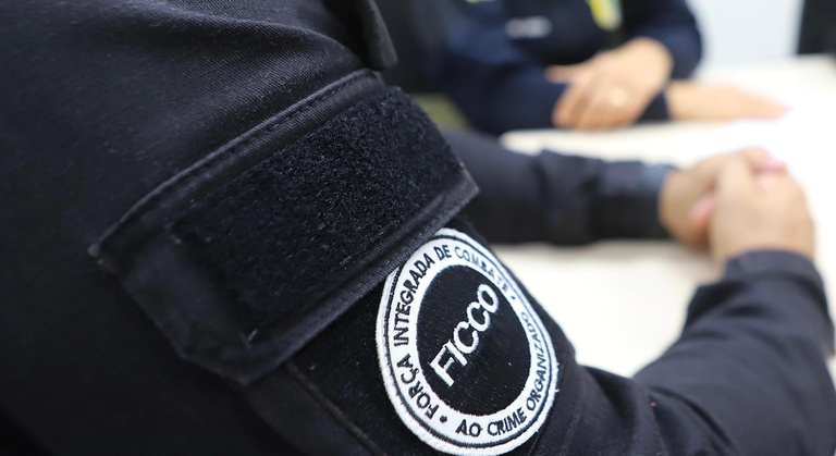 For&ccedil;as integradas apreendem mais de 2,5 toneladas de drogas em uma semana