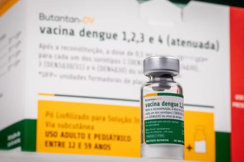 Vacina do Butantan contra dengue &eacute; suspensa ap&oacute;s investiga&ccedil;&atilde;o de casos graves em imunizados