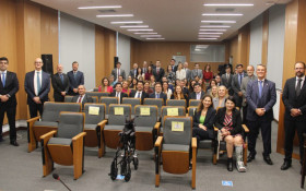 Coluna Magnavita | TRE‑RJ recebe 42 novos ju&iacute;zes e ju&iacute;zas eleitorais para assinatura do termo de posse
