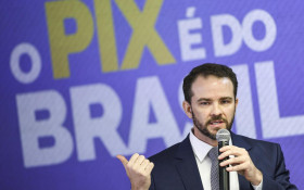 Durigan alerta para efeitos de san&ccedil;&otilde;es sobre o Pix