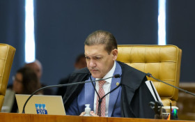 STF valida ades&atilde;o autom&aacute;tica de servidores &agrave; previd&ecirc;ncia complementar