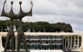 STF julga recursos de plataformas contra decis&atilde;o sobre redes sociais