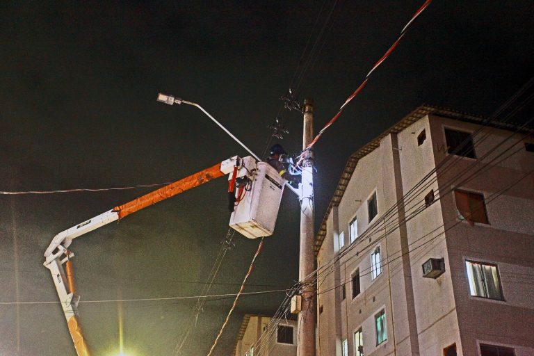 Moderniza&ccedil;&atilde;o da ilumina&ccedil;&atilde;o p&uacute;blica de Nova Igua&ccedil;u