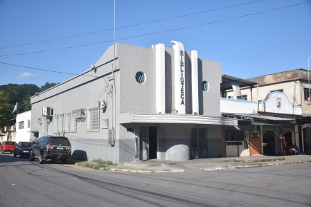 Cinema transformado em biblioteca vira case de sucesso