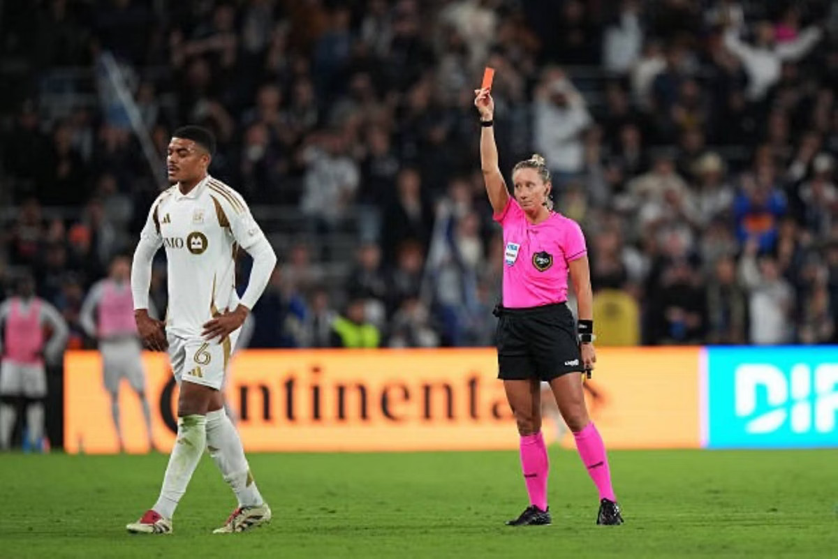 Arbitragem feminina na segunda rodada