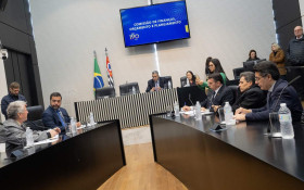 Comiss&atilde;o da Alesp suspende reuniao por uma semana para analisar relat&oacute;rio alternativo sobre LDO 2027