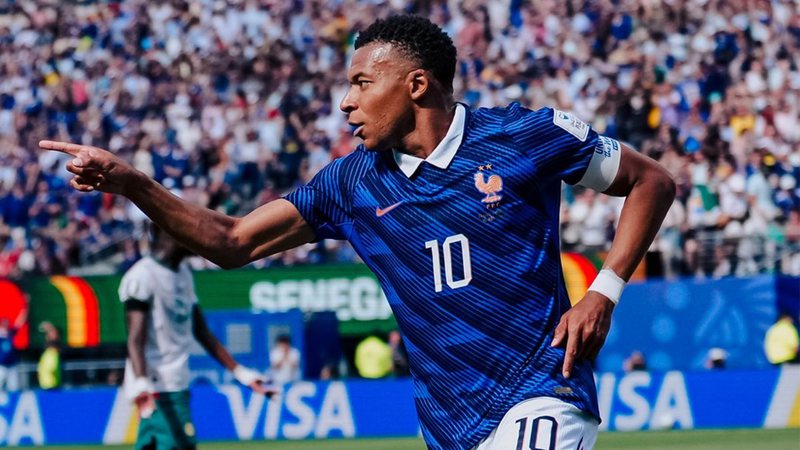 X&ocirc; zebra! Fran&ccedil;a vence Senegal por 3 a 1 na estreia da Copa