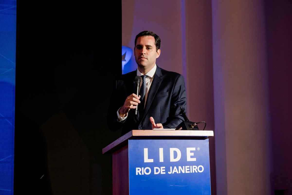 O prefeito do Rio, Eduardo Cavaliere, falou sobre a importância da estabilidade das instituições fluminenses