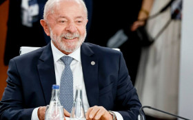 Lula faz piada sobre Neymar na Copa: "Convocado home office"