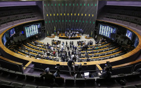 Projeto na C&acirc;mara pro&iacute;be pejotiza&ccedil;&atilde;o em &aacute;reas essenciais e nos conselhos profissionais