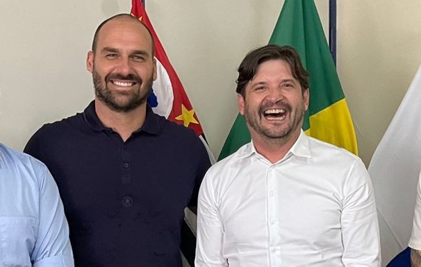 Eduardo deve seguir como suplente de Andr&eacute; do Prado