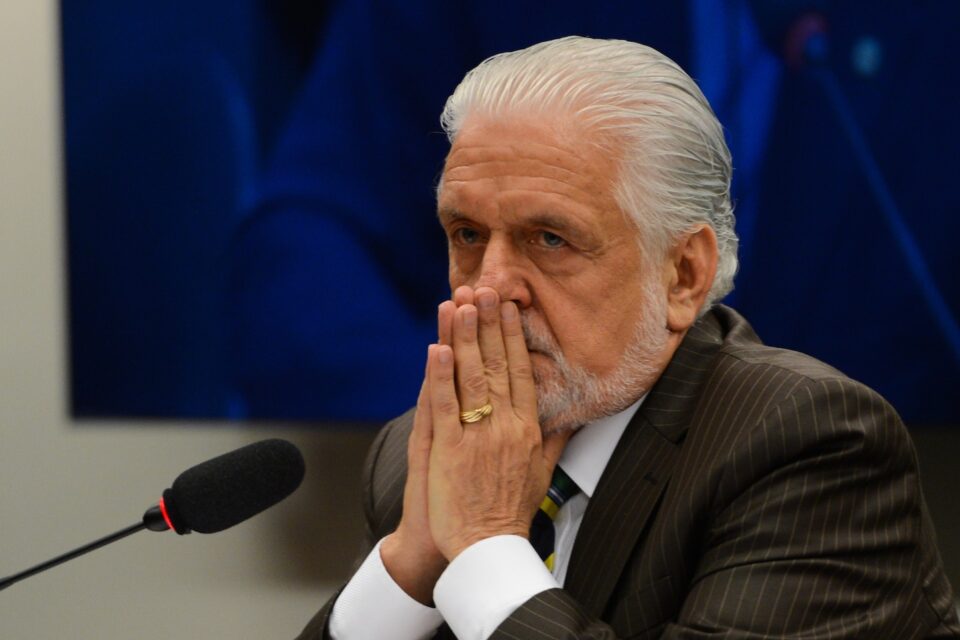 PF intima Jaques Wagner a explicar rela&ccedil;&atilde;o com o Master