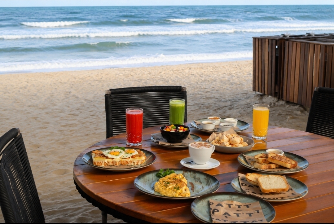 Brunch e caf&eacute; al mare