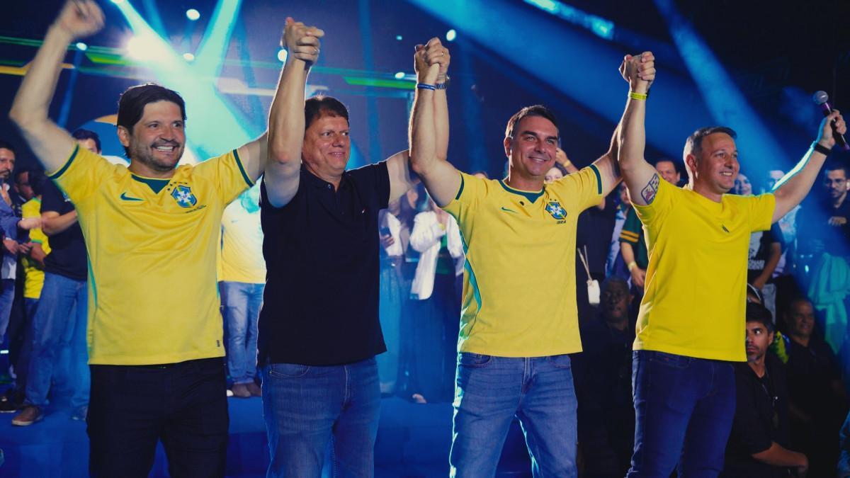 Andr&eacute; do Prado lan&ccedil;a pr&eacute;‑candidatura ao Senado