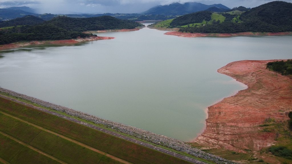 Estado muda forma de monitorar reservat&oacute;rios e cria an&aacute;lise espec&iacute;fica do Cantareira