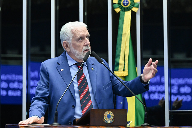 Lula e a fritura em fogo baixo