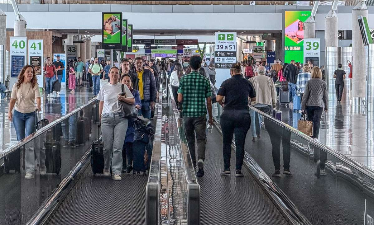Pa&iacute;s bate recorde em voos dom&eacute;sticos