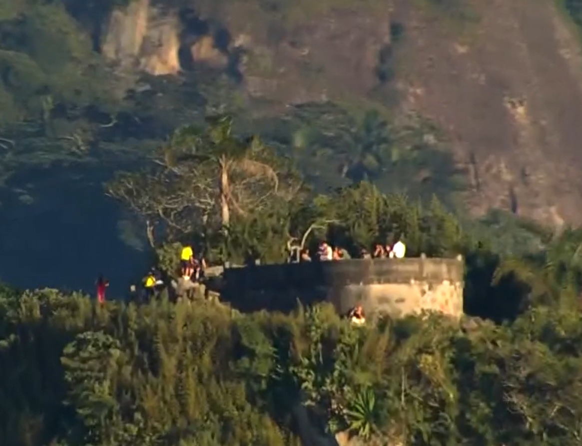 Hot&eacute;isRio manifesta preocupa&ccedil;&atilde;o com risco para turistas durante tours em comunidades