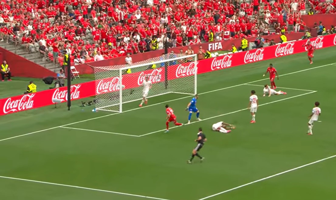 Canad&aacute; e Su&iacute;&ccedil;a, do grupo B, est&atilde;o classificados para o mata‑mata