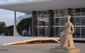 Coluna Magnavita | Suprema injusti&ccedil;a com a magistratura