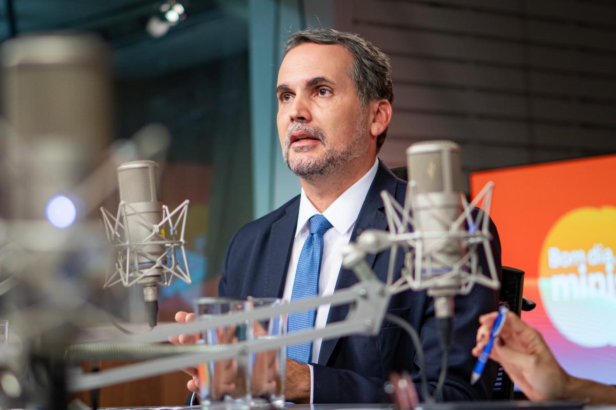 Governo tenta reduzir danos de desvios or&ccedil;ament&aacute;rios